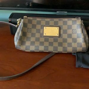 Barely used Louis Vuitton bag